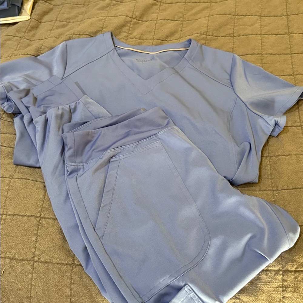 Beyond Scrubs Ceil Blue Scrub Set